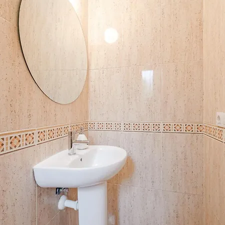2bd Bright Family-friendly In קיאו סלבאחה