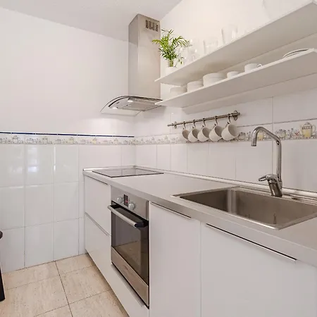 2bd Bright Family-friendly In דירה *