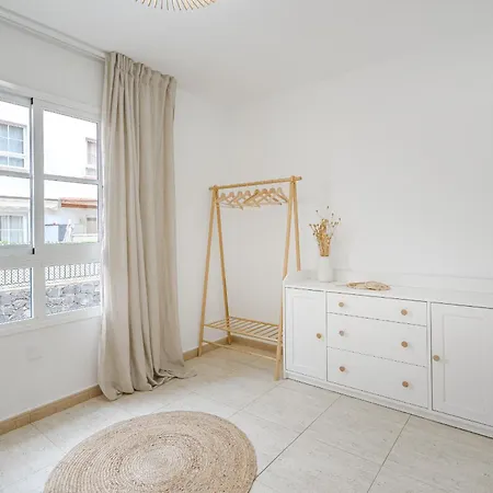 דירה 2bd Bright Family-friendly In *